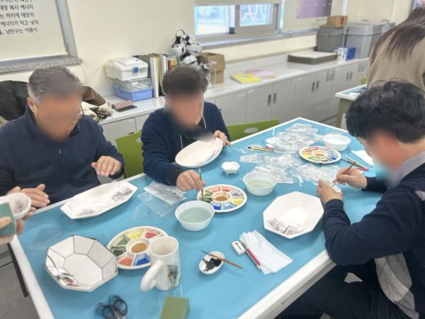 31-2025-12-04.jpg